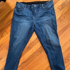 LuLaRoe denim size 38 standard wash.  EUC